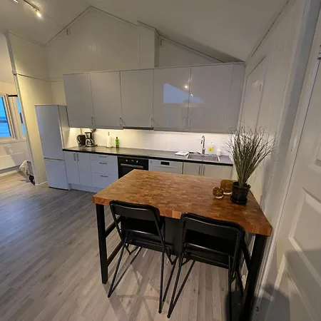 Reine City Apartment Apartamento *