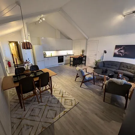 Apartment Reine City Apartment *