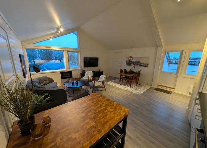 Reine City Apartment Apartamento *