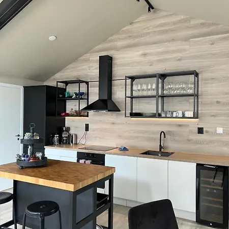 Reine City Apartment راين